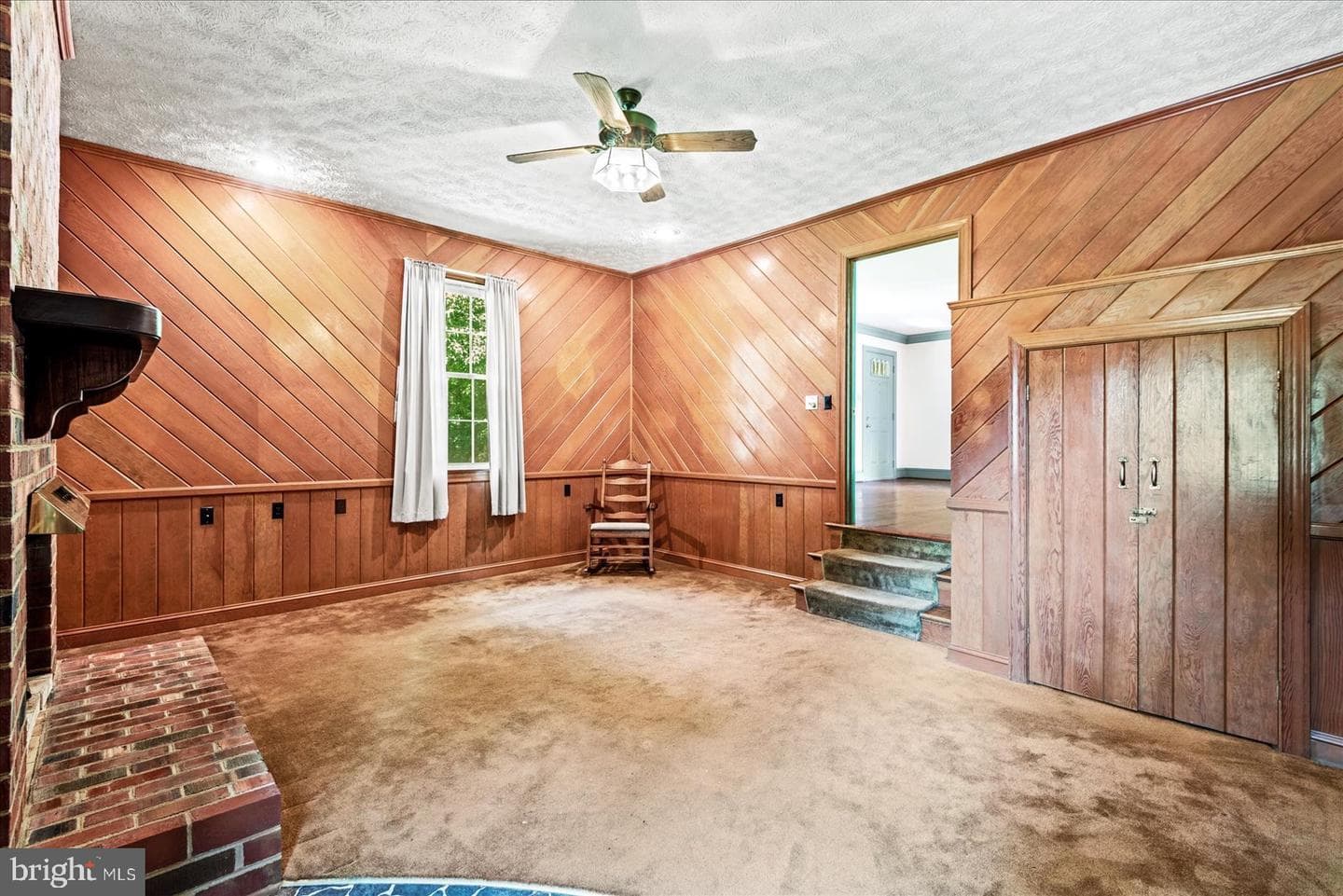 16112 Healy Street photo 32