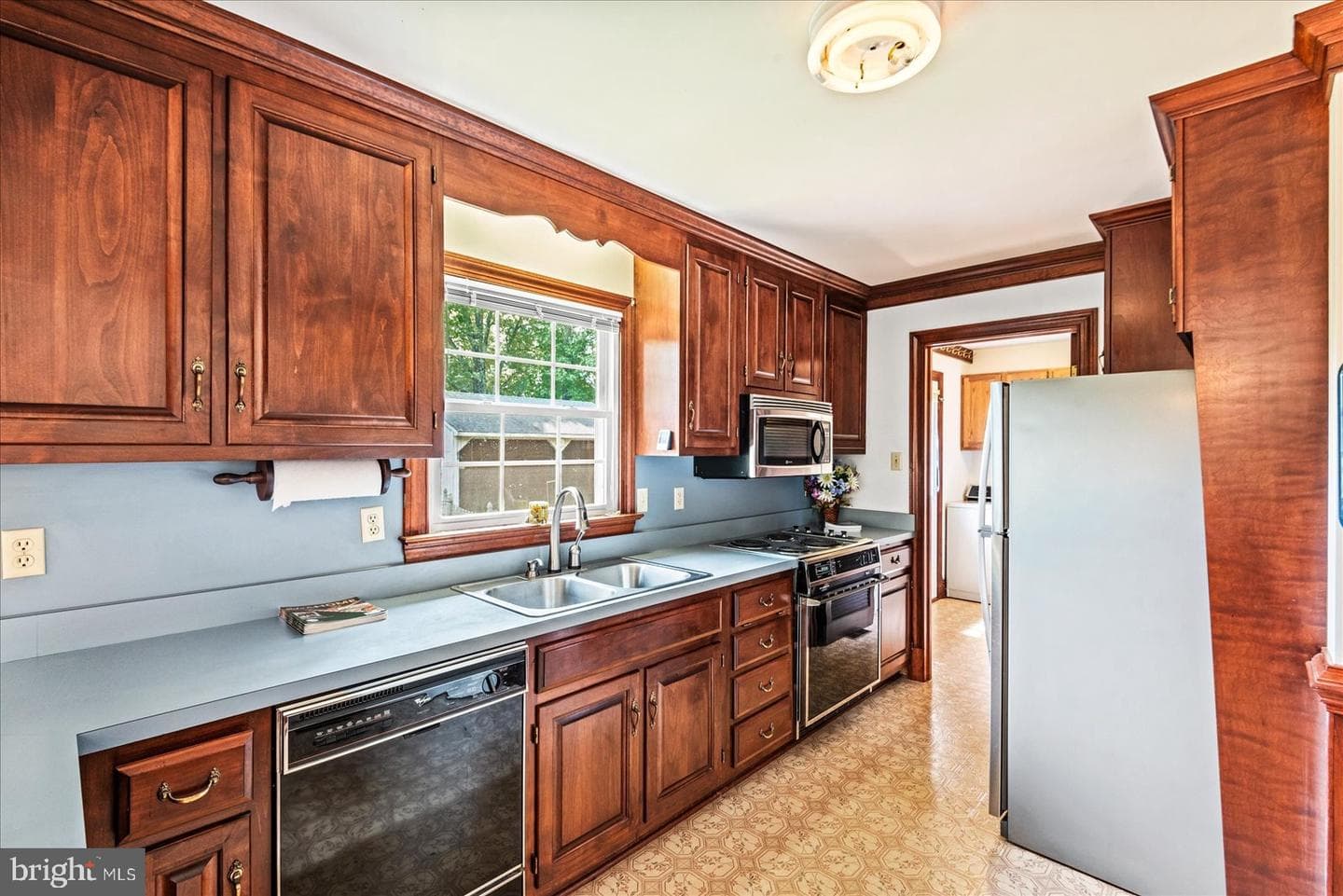 16112 Healy Street photo 7