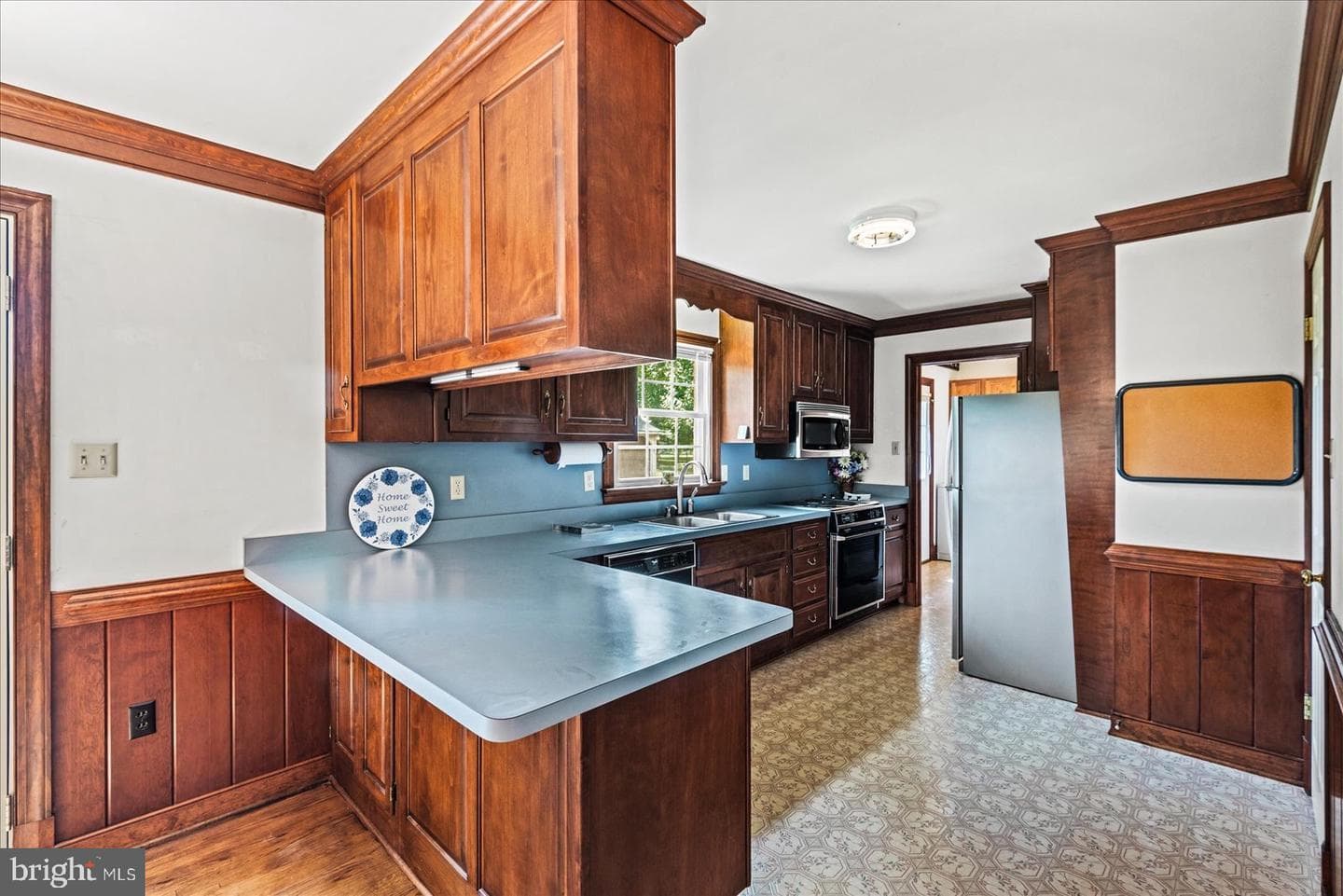 16112 Healy Street photo 8
