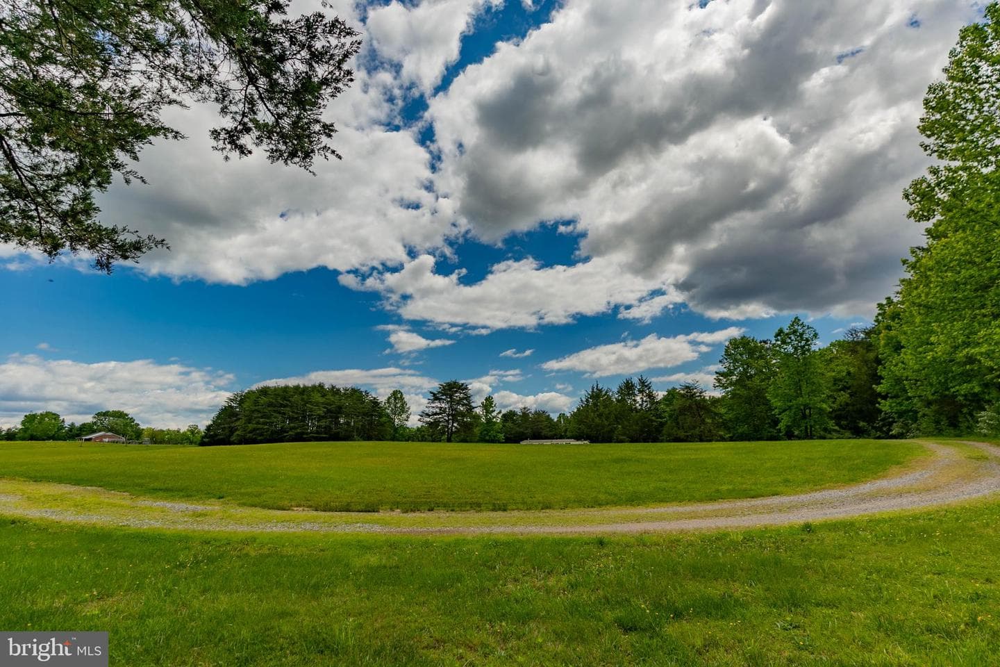 19083 Country Road photo 9