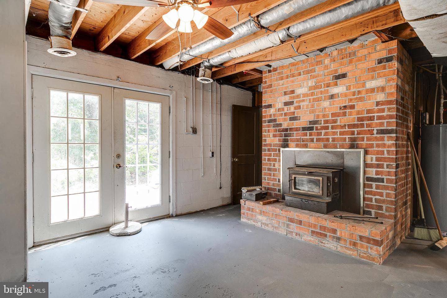 14261 Thomas Drive photo 42