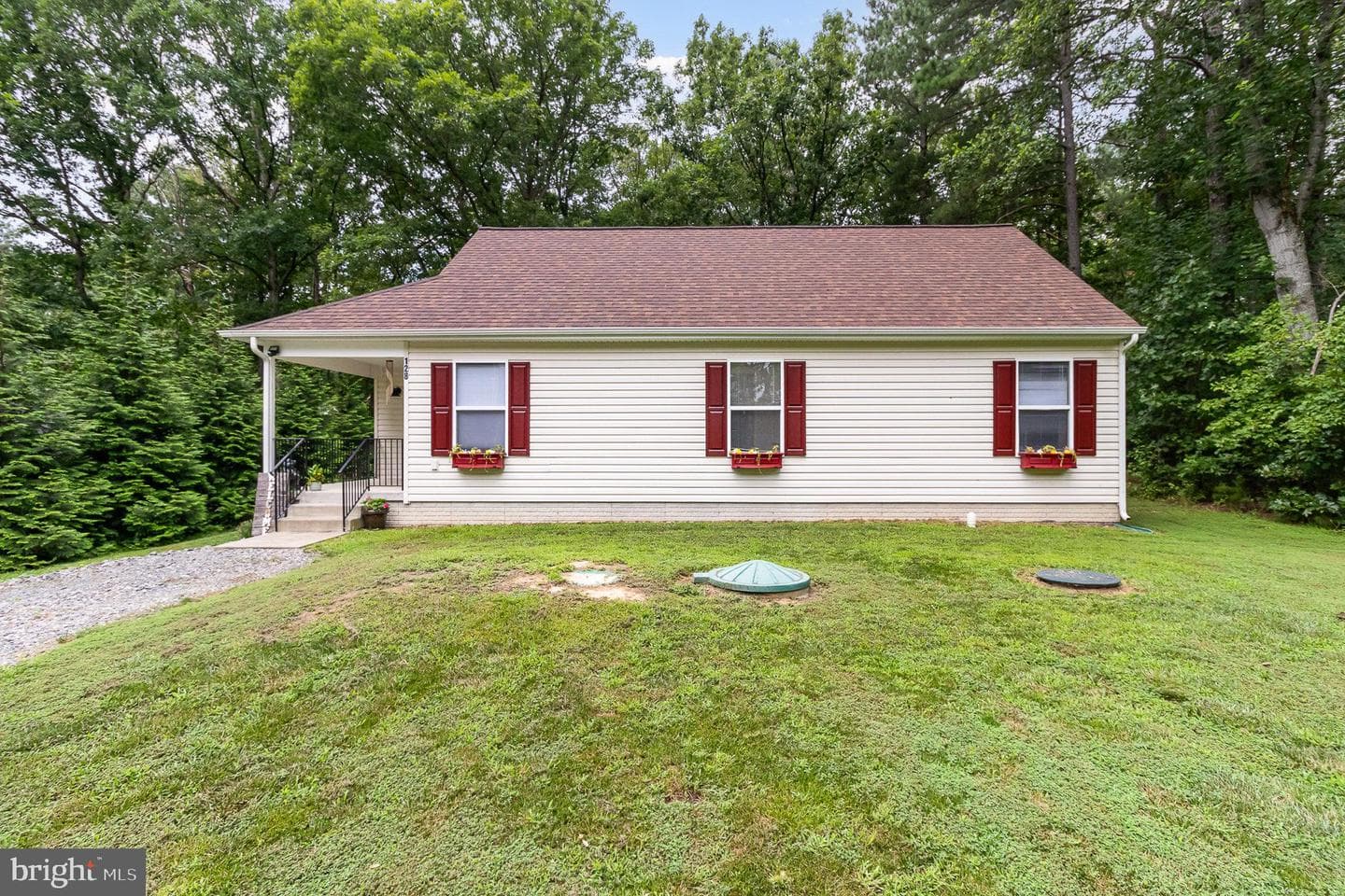 128 American Drive photo 3