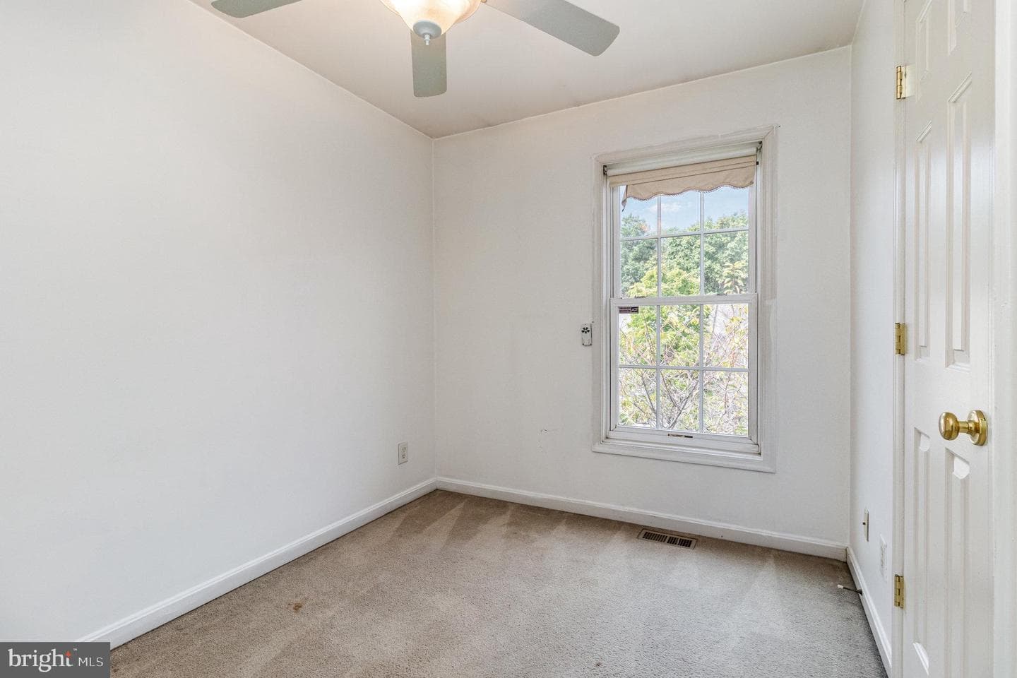 23055 Sir Barton Court photo 18