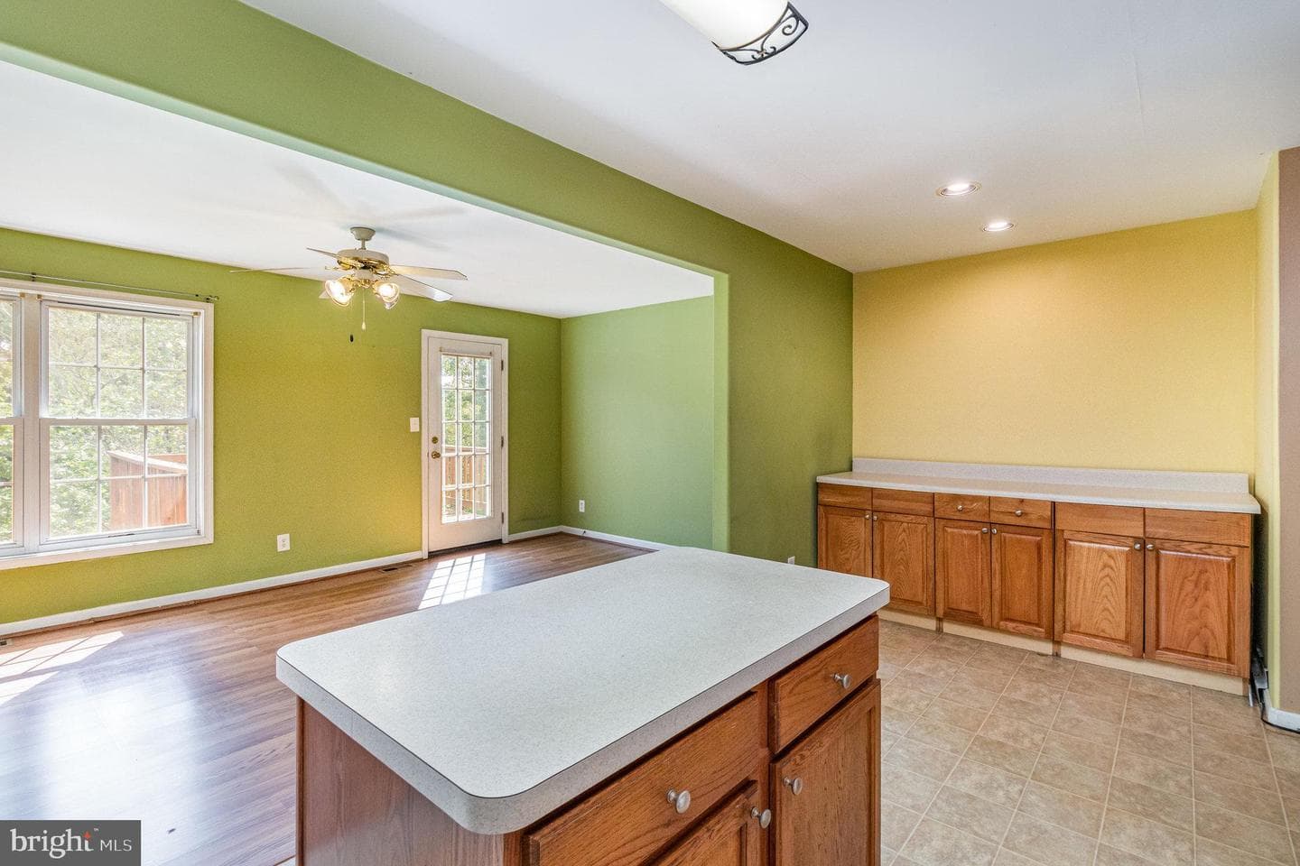 23055 Sir Barton Court photo 7