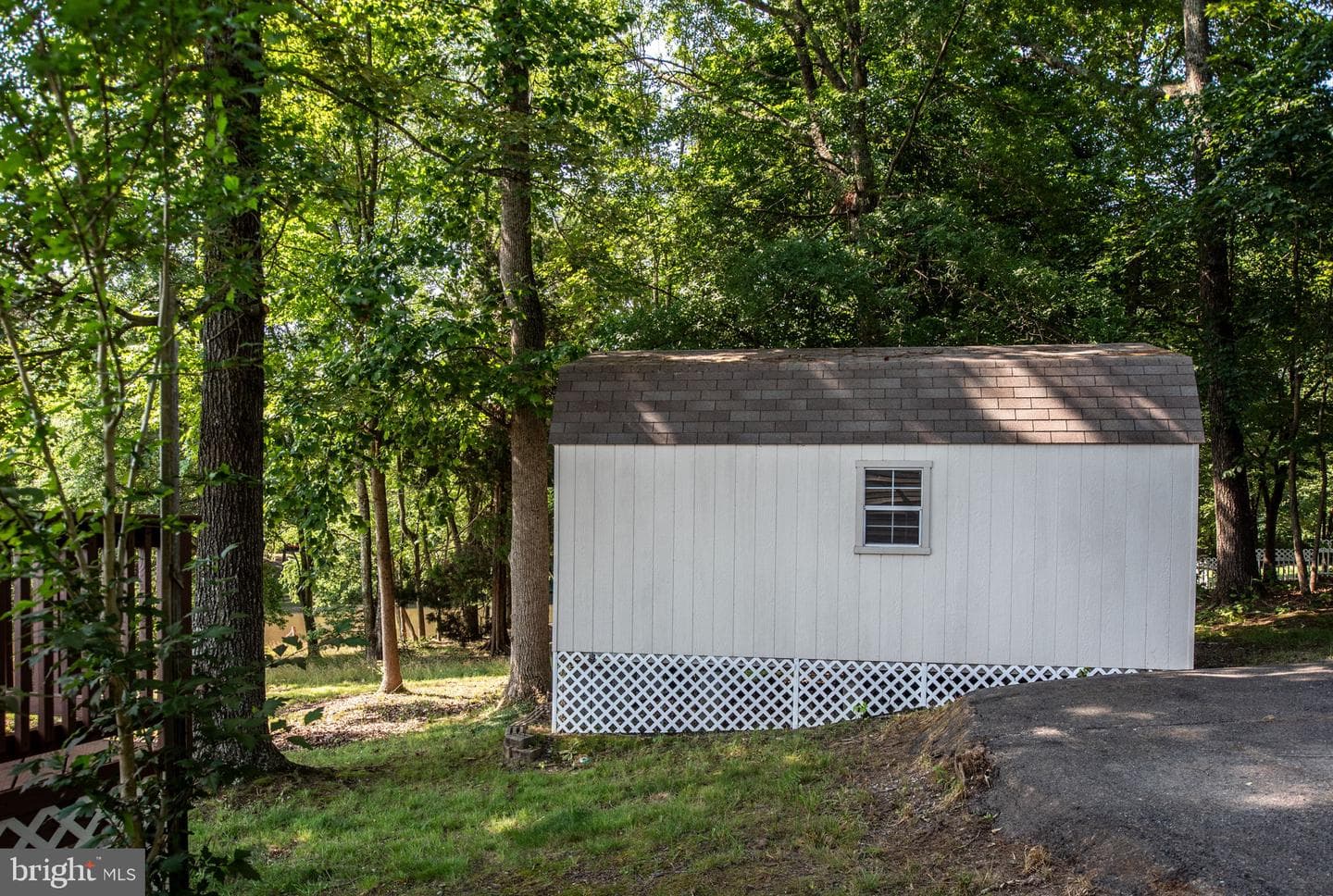 373 Land Or Drive photo 32