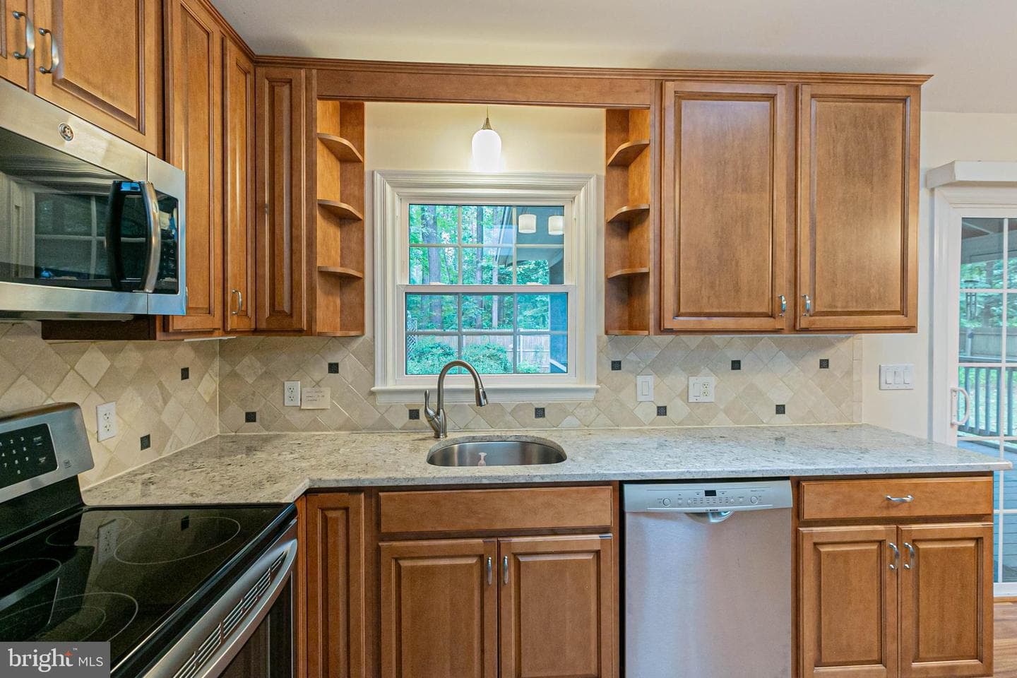 659 Lake Caroline Drive photo 15