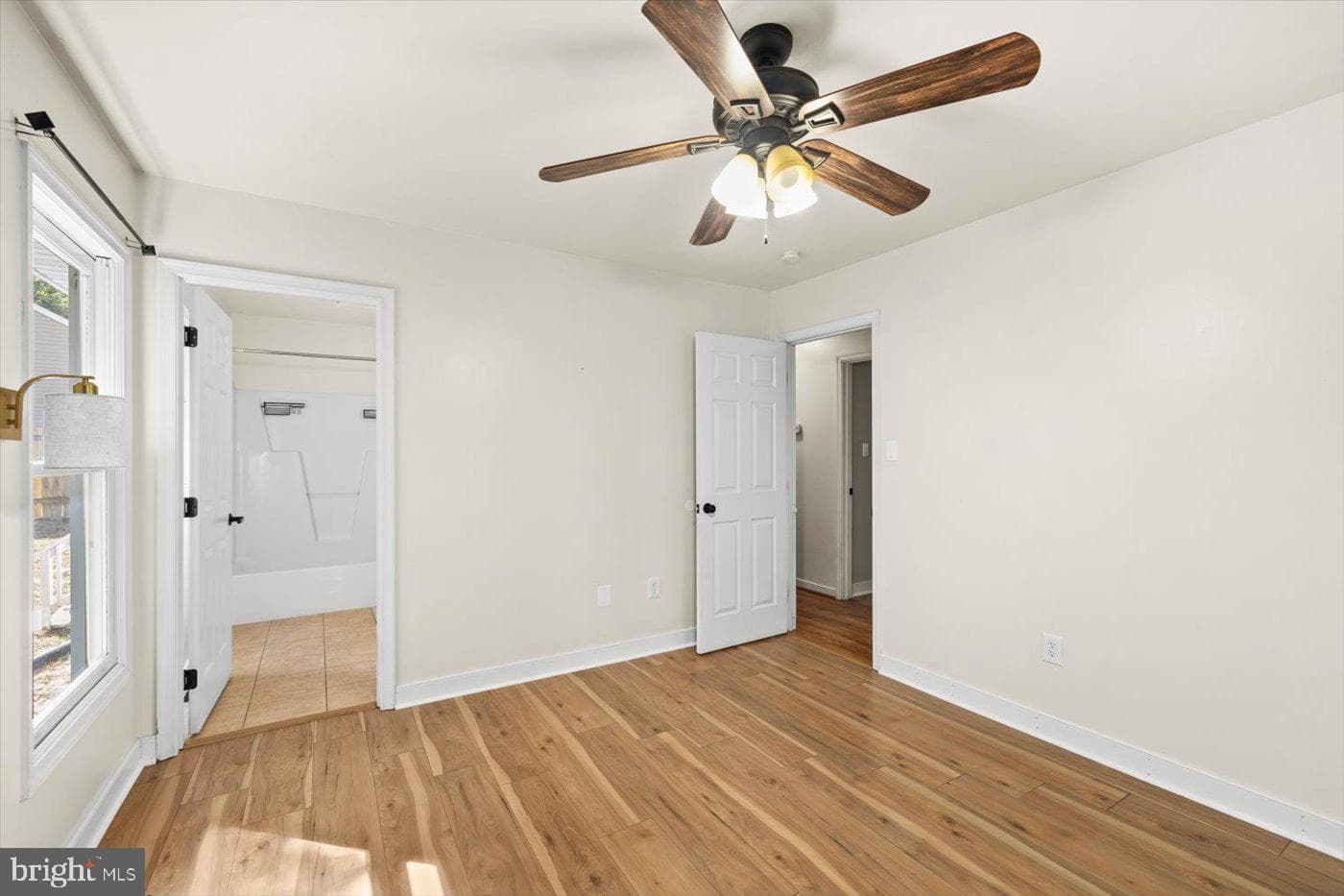 975 Swan Lane photo 22
