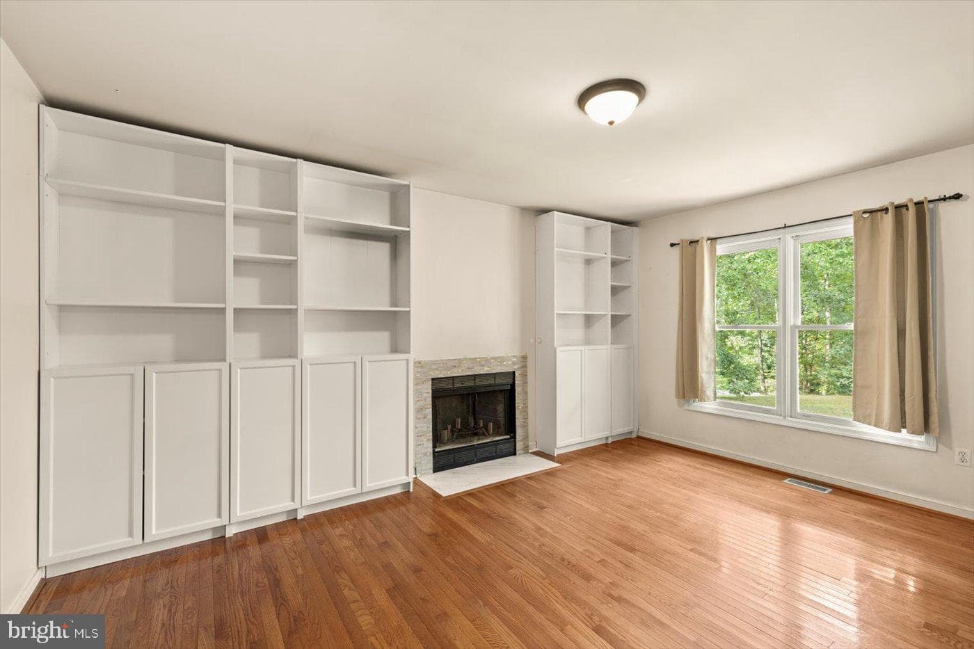 975 Swan Lane photo 9