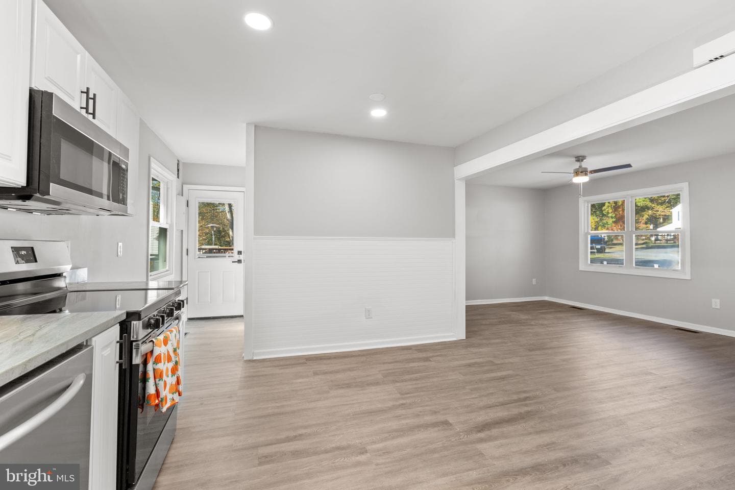 2412 Quail Oak Drive photo 13