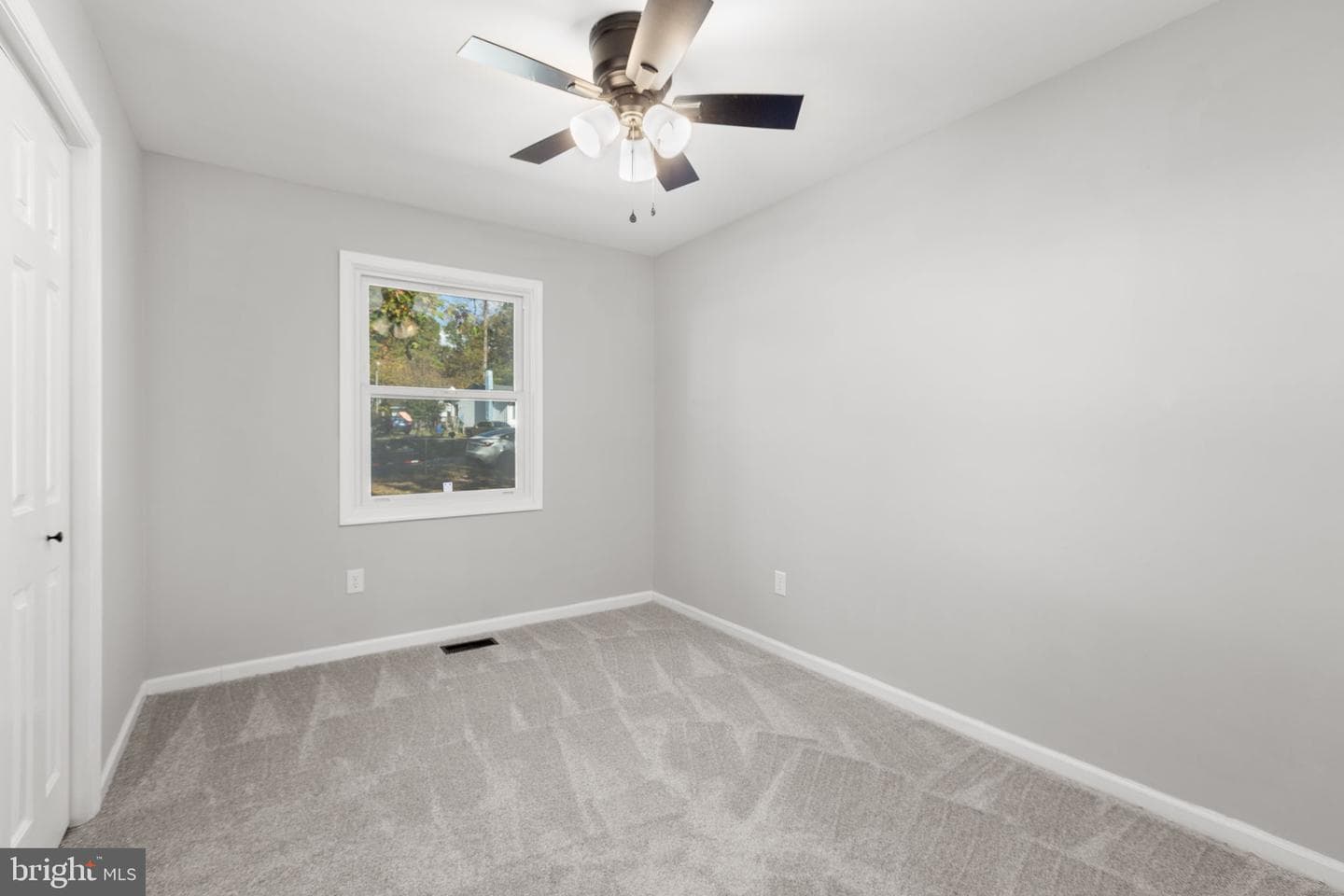 2412 Quail Oak Drive photo 15