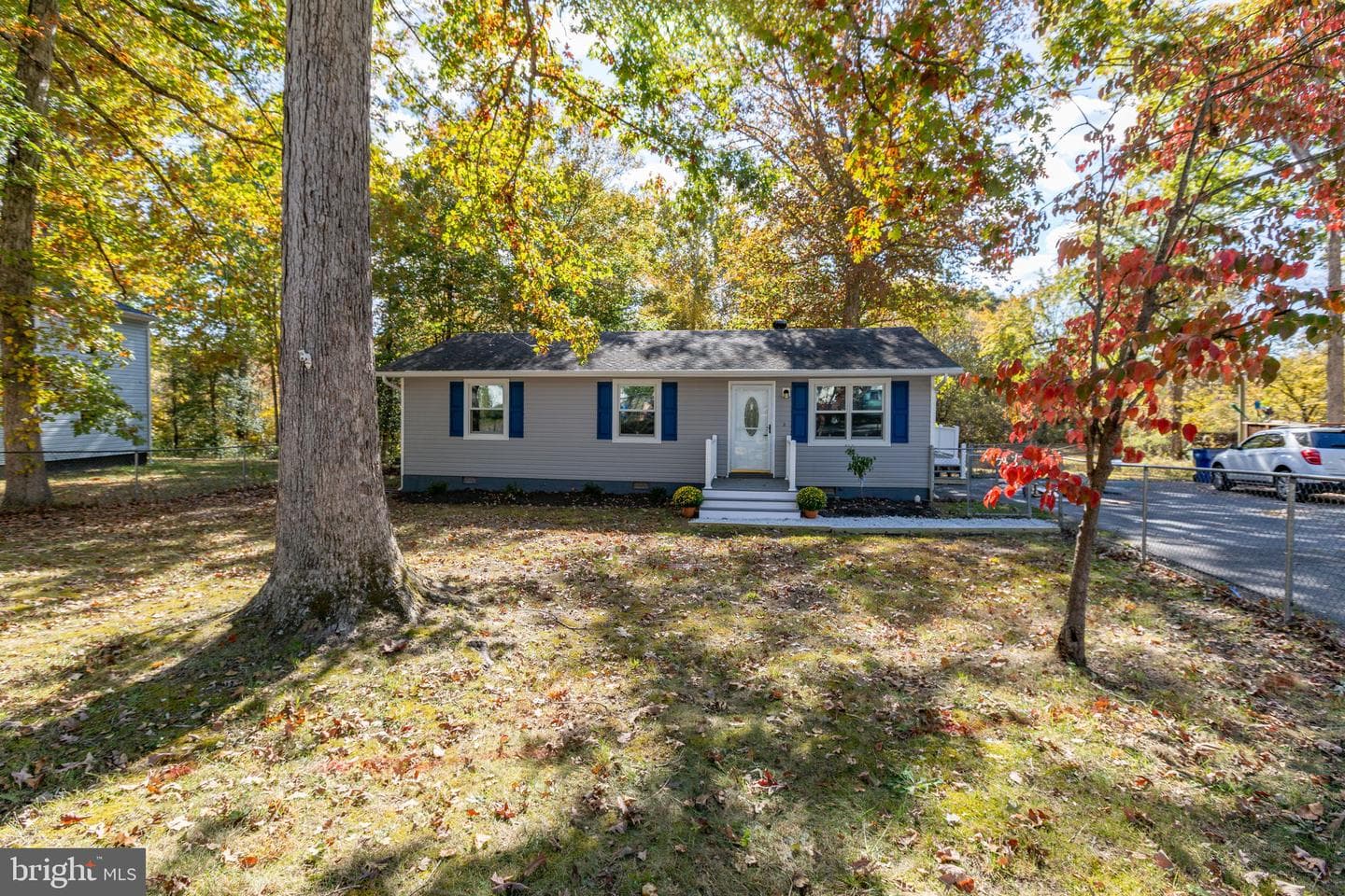 2412 Quail Oak Drive photo 2
