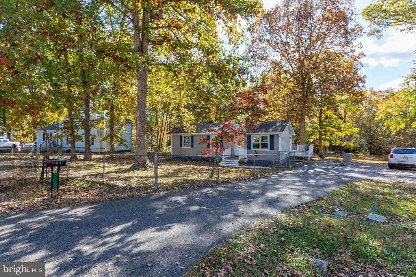 2412 Quail Oak Drive photo 3
