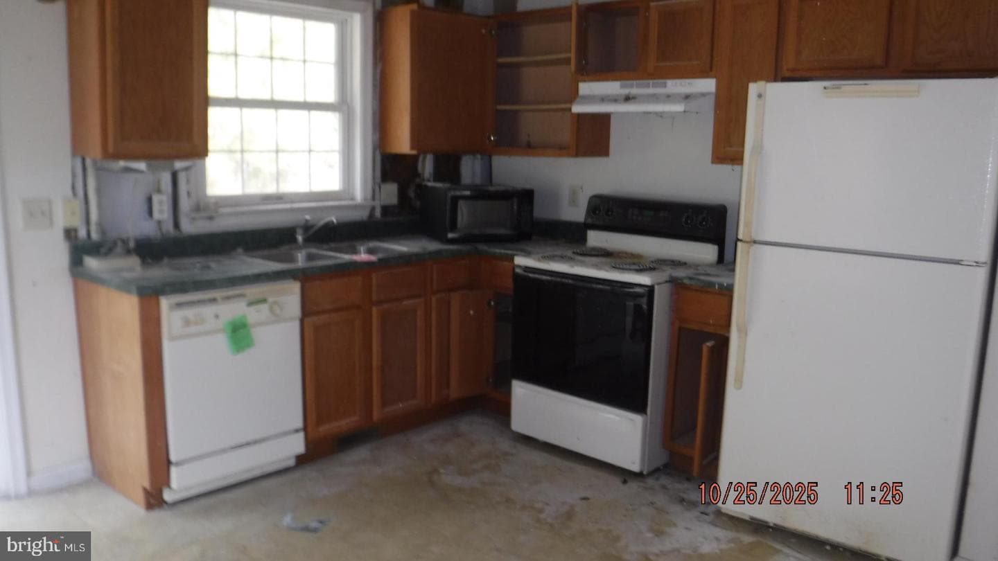 594 Welsh Drive photo 4