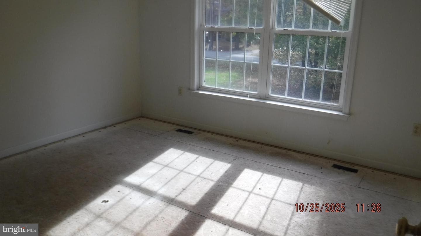 594 Welsh Drive photo 6