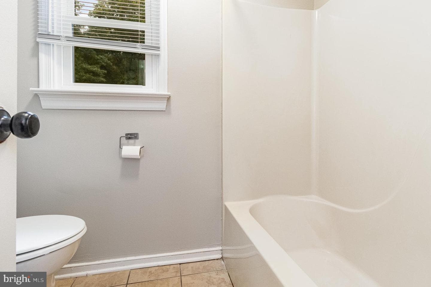 229 Estate Drive photo 17