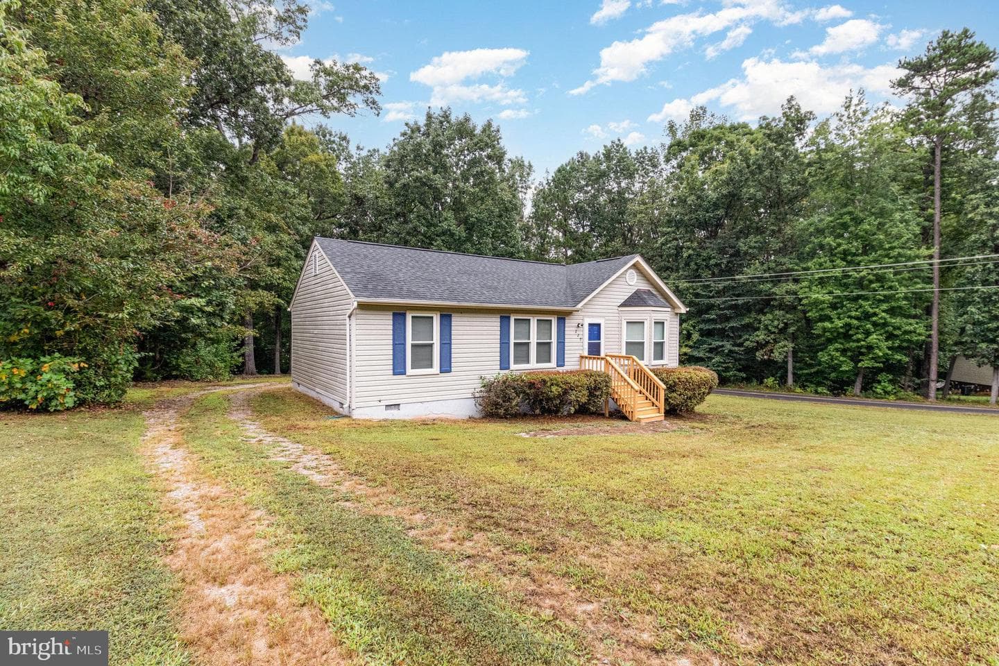 229 Estate Drive photo 2