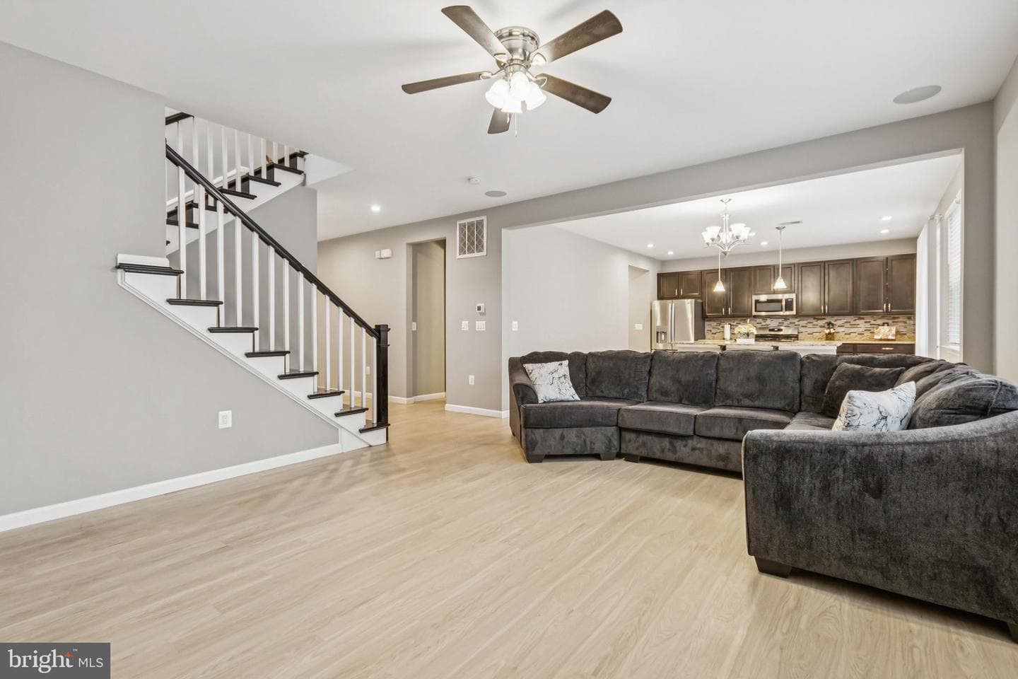 7252 Liberty Court photo 10