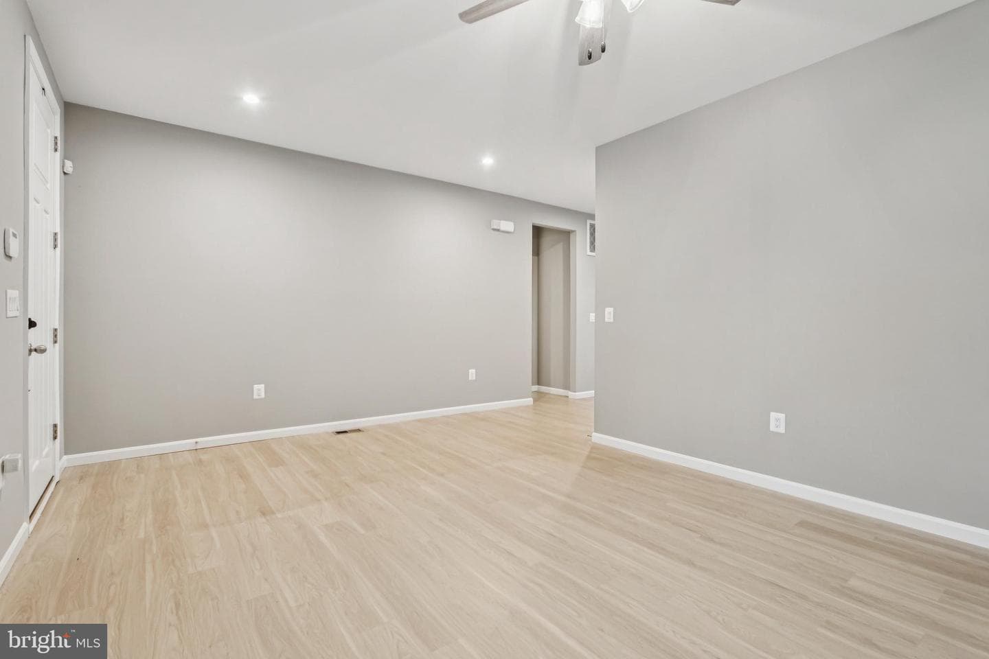 7252 Liberty Court photo 8