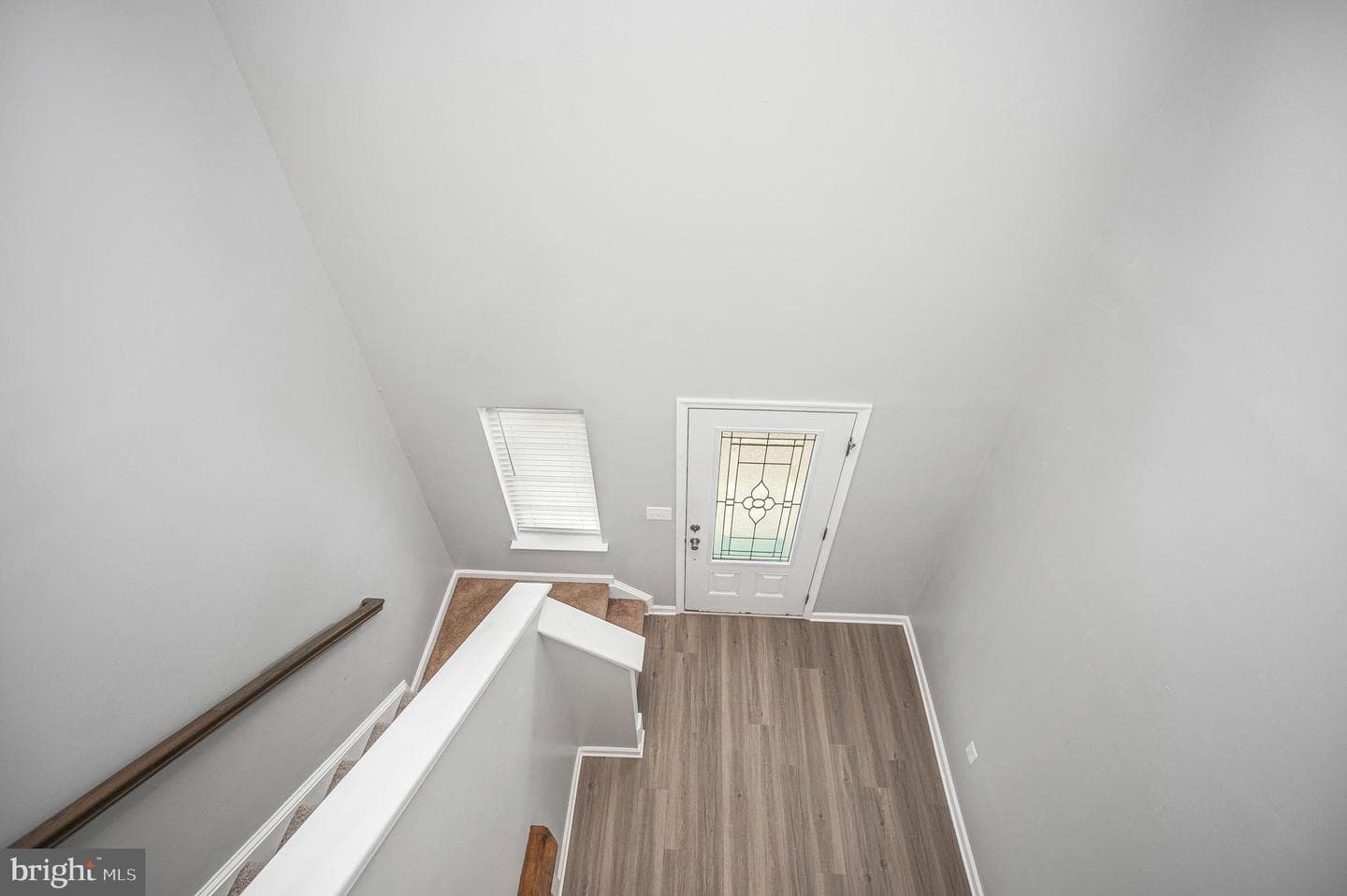 17086 Rollins Road photo 17