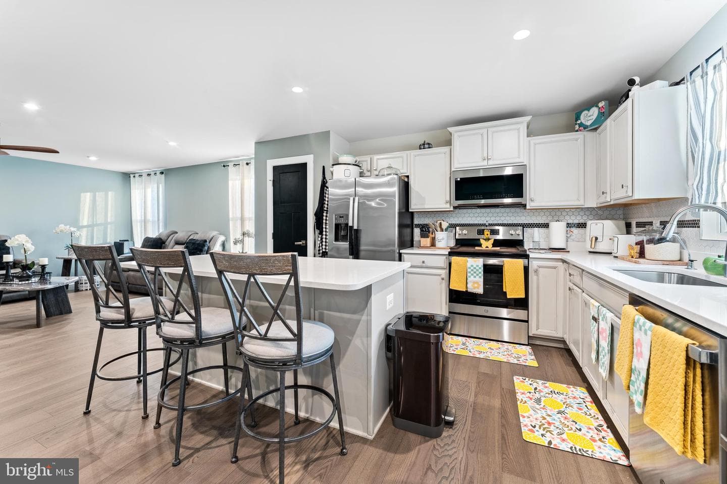 18261 Signature Way photo 12