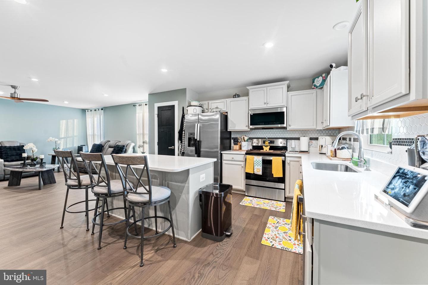 18261 Signature Way photo 13