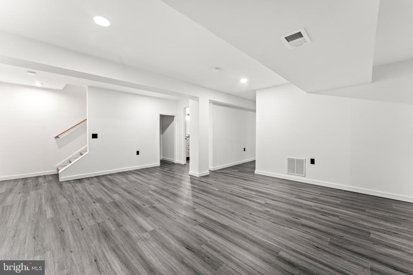 18261 Signature Way photo 34