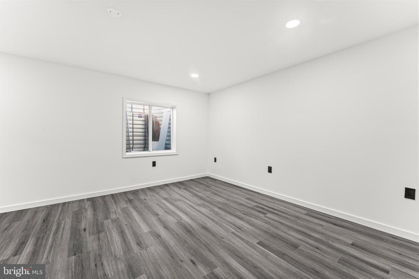 18261 Signature Way photo 37