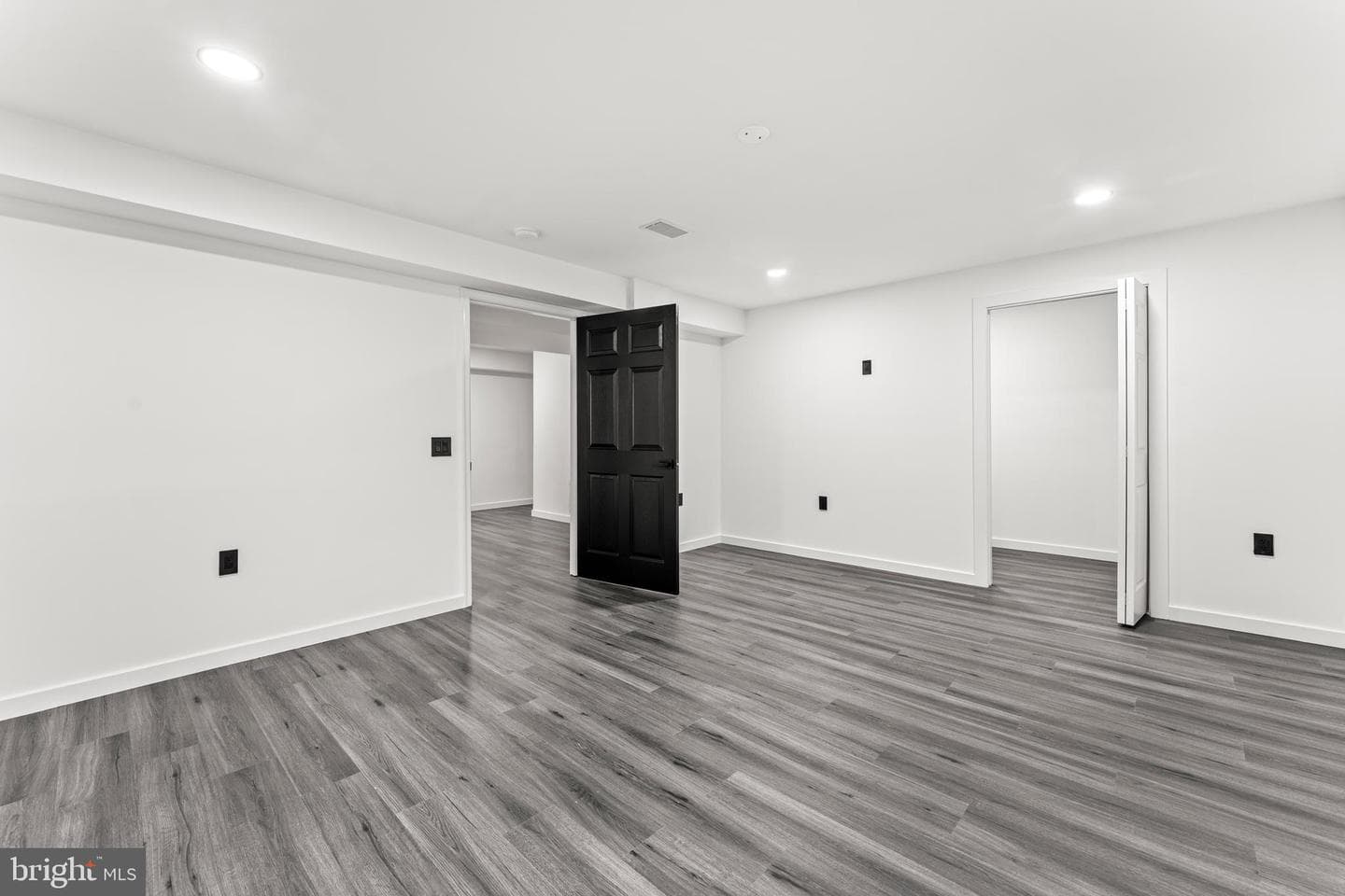 18261 Signature Way photo 38