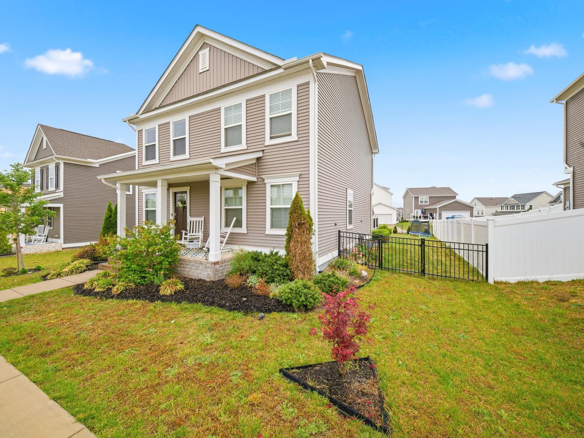 17912 Meriwether Lewis Street photo 3