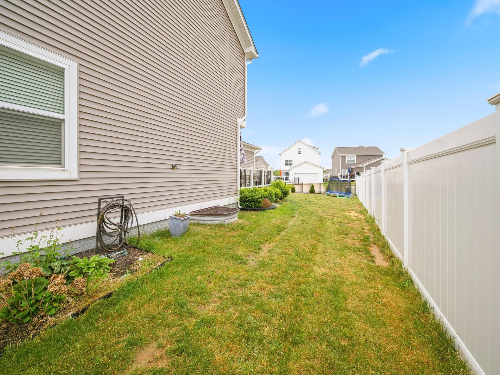17912 Meriwether Lewis Street photo 43