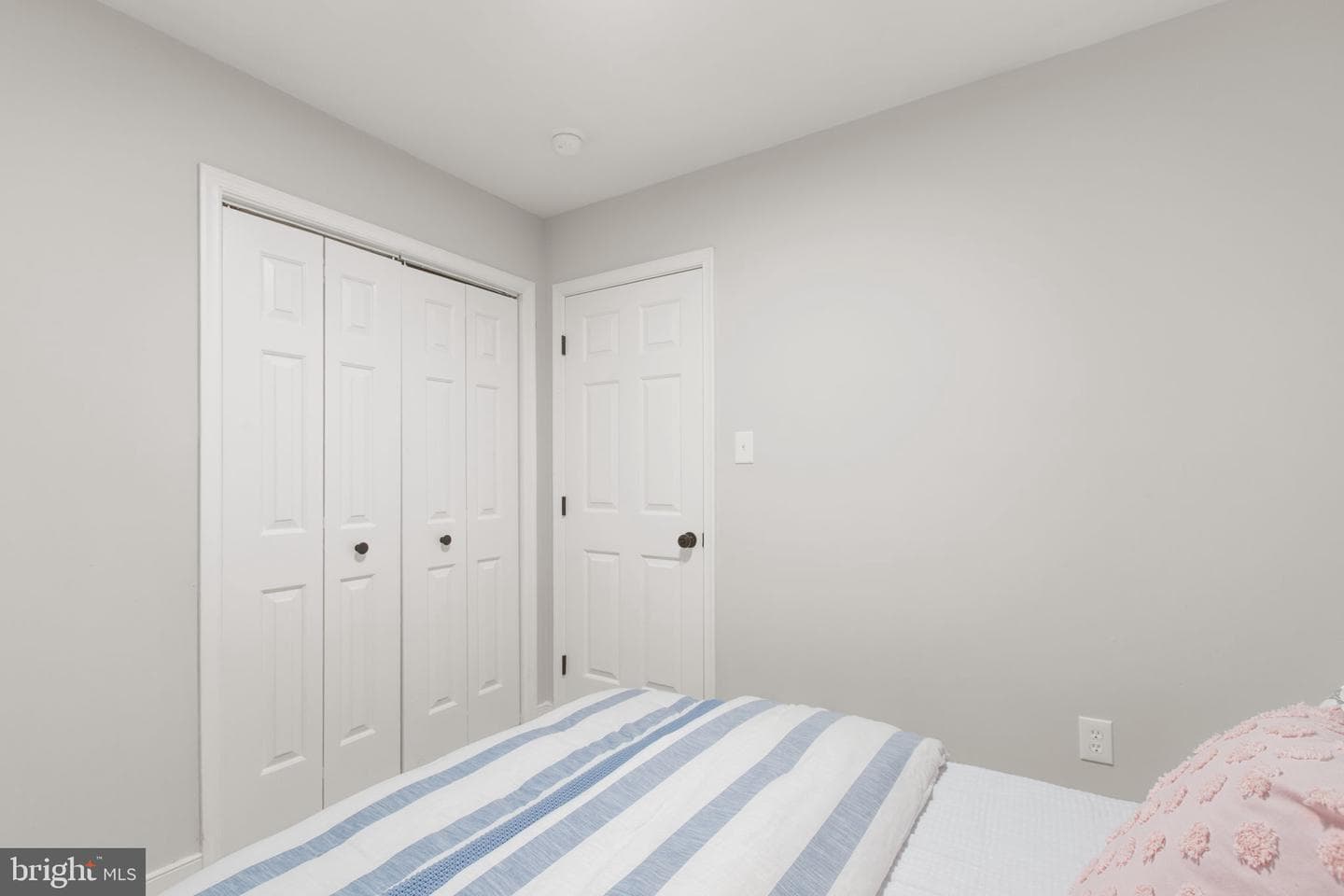 18 Cresthill Court photo 15