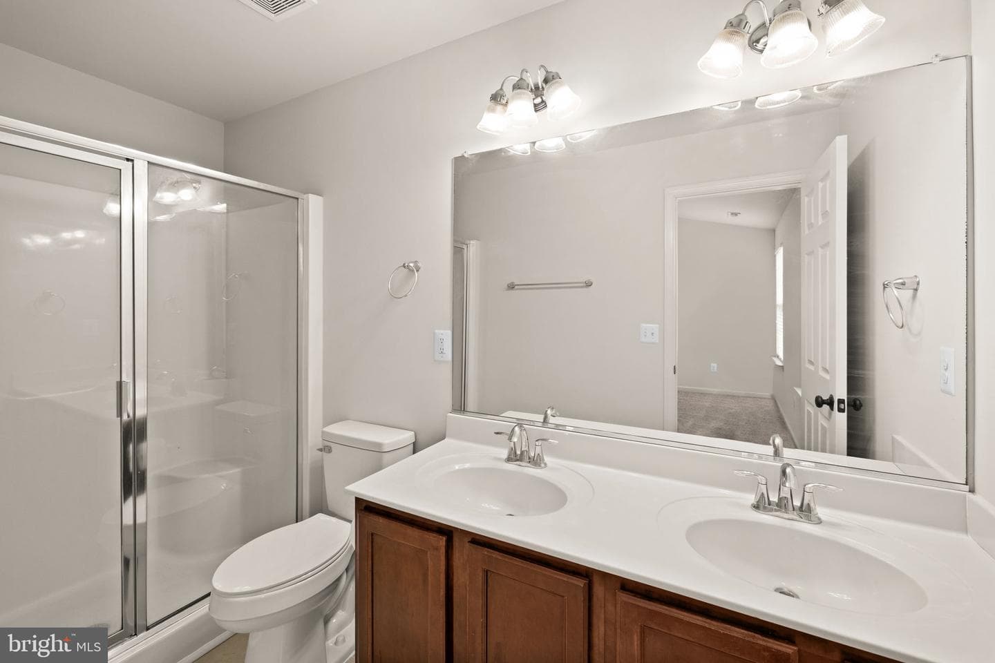 7278 Statesman Boulevard photo 14