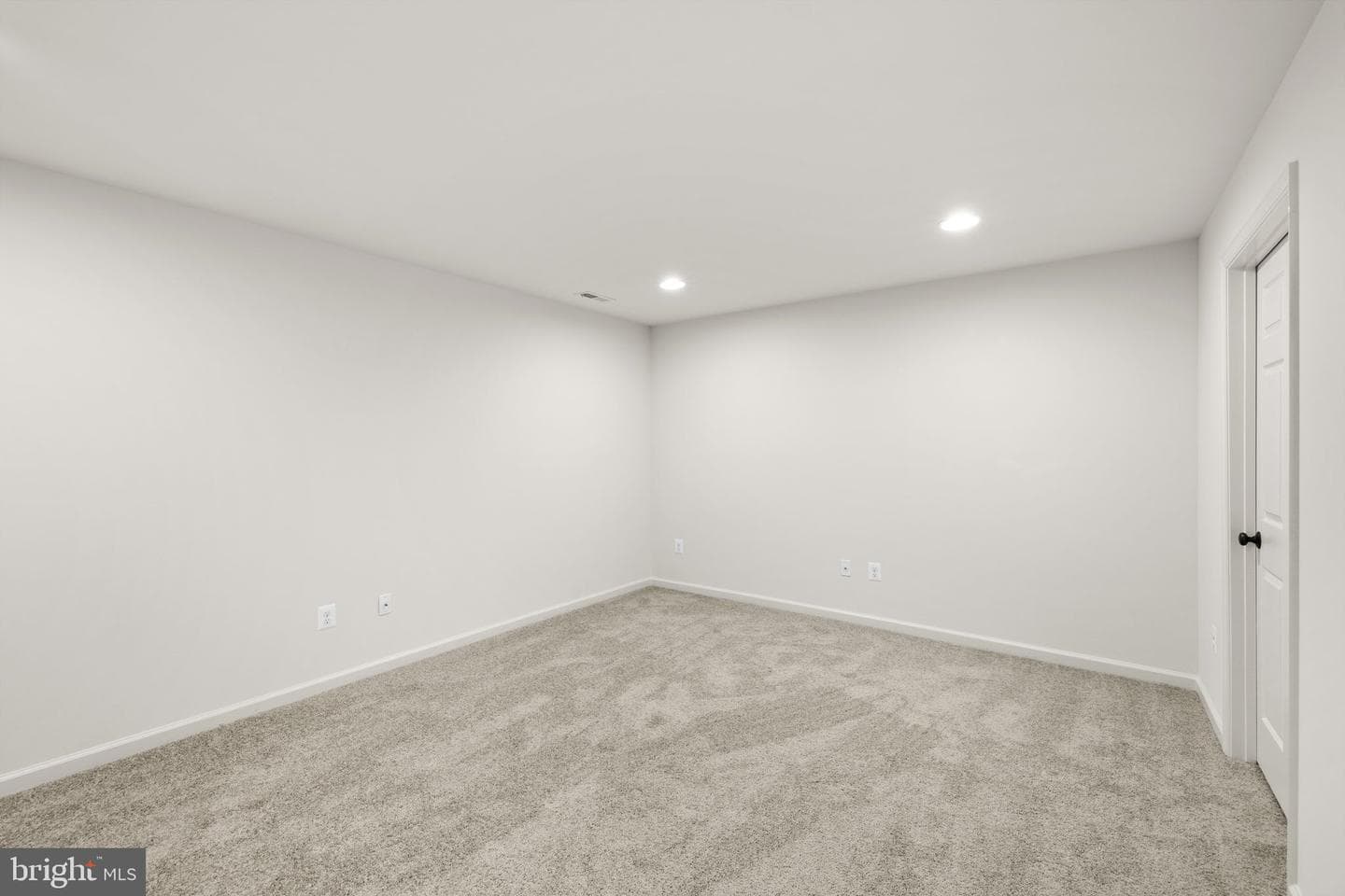 7278 Statesman Boulevard photo 21