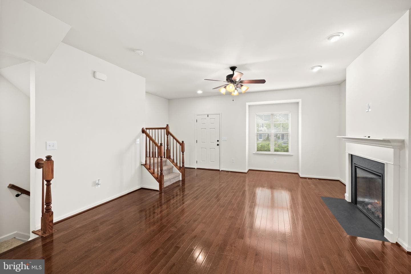 7278 Statesman Boulevard photo 5