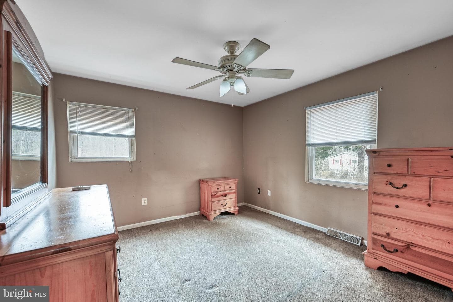 417 Lake Caroline Drive photo 27