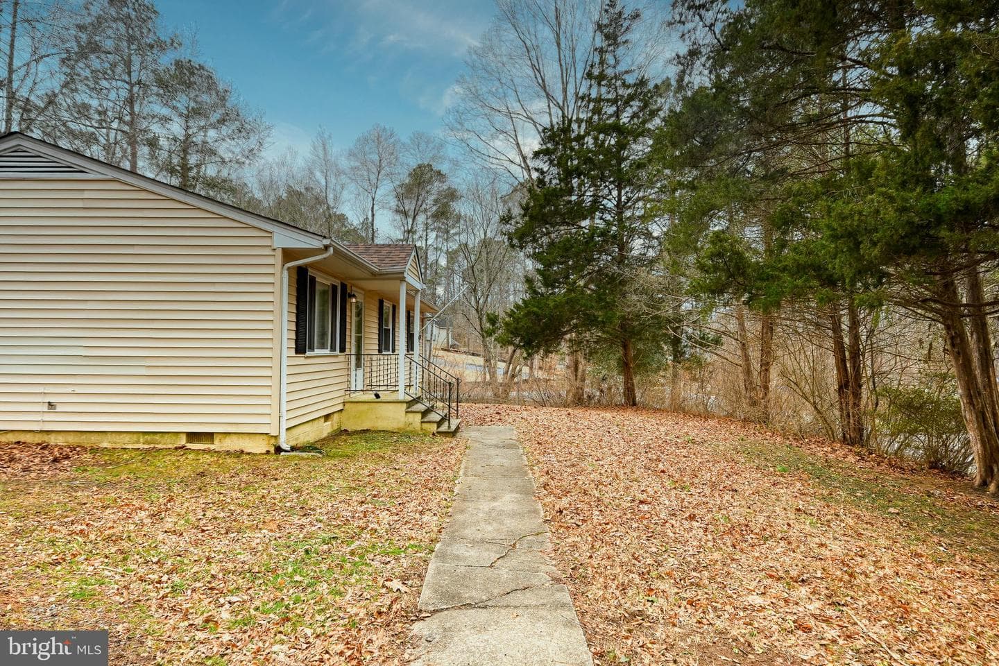 417 Lake Caroline Drive photo 31