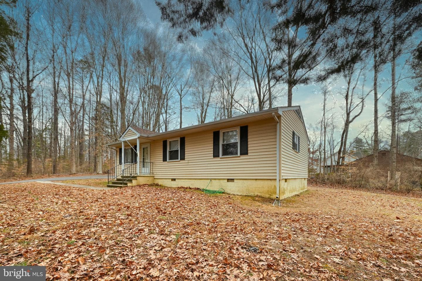417 Lake Caroline Drive photo 32