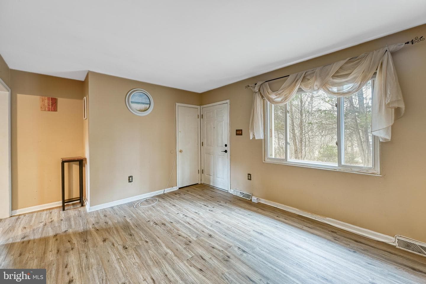 417 Lake Caroline Drive photo 8