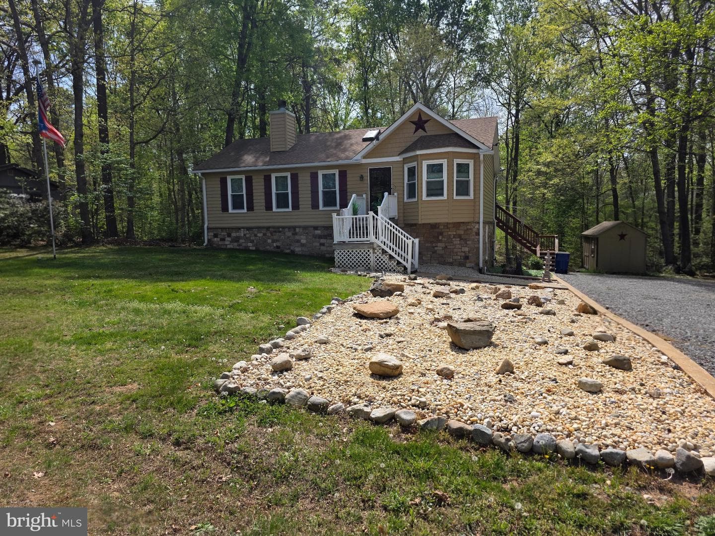 609 Joy Drive photo 9