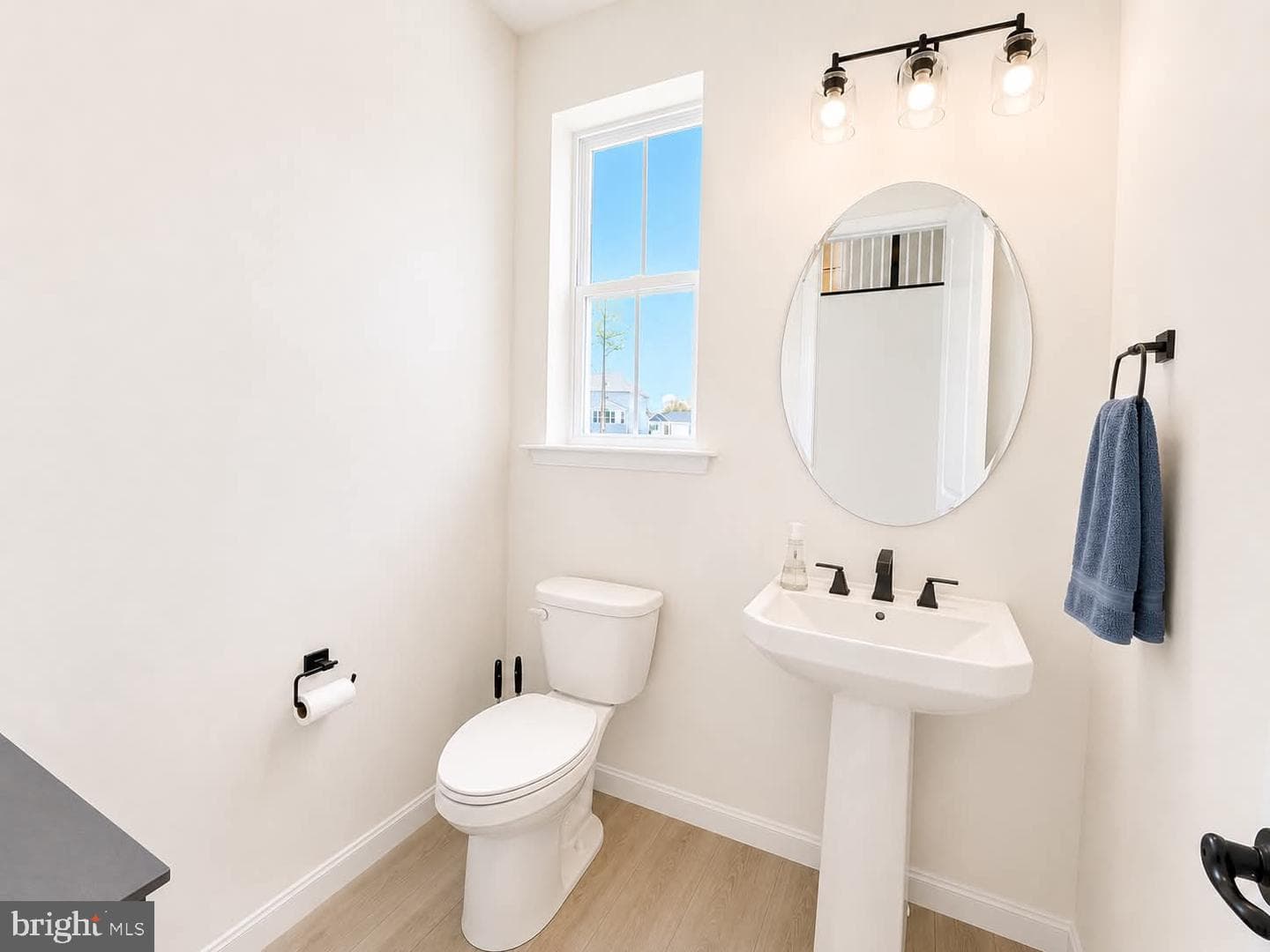 7119 Resolution Way photo 27
