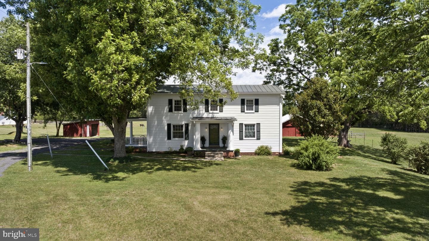 1815 Country Rd photo 3