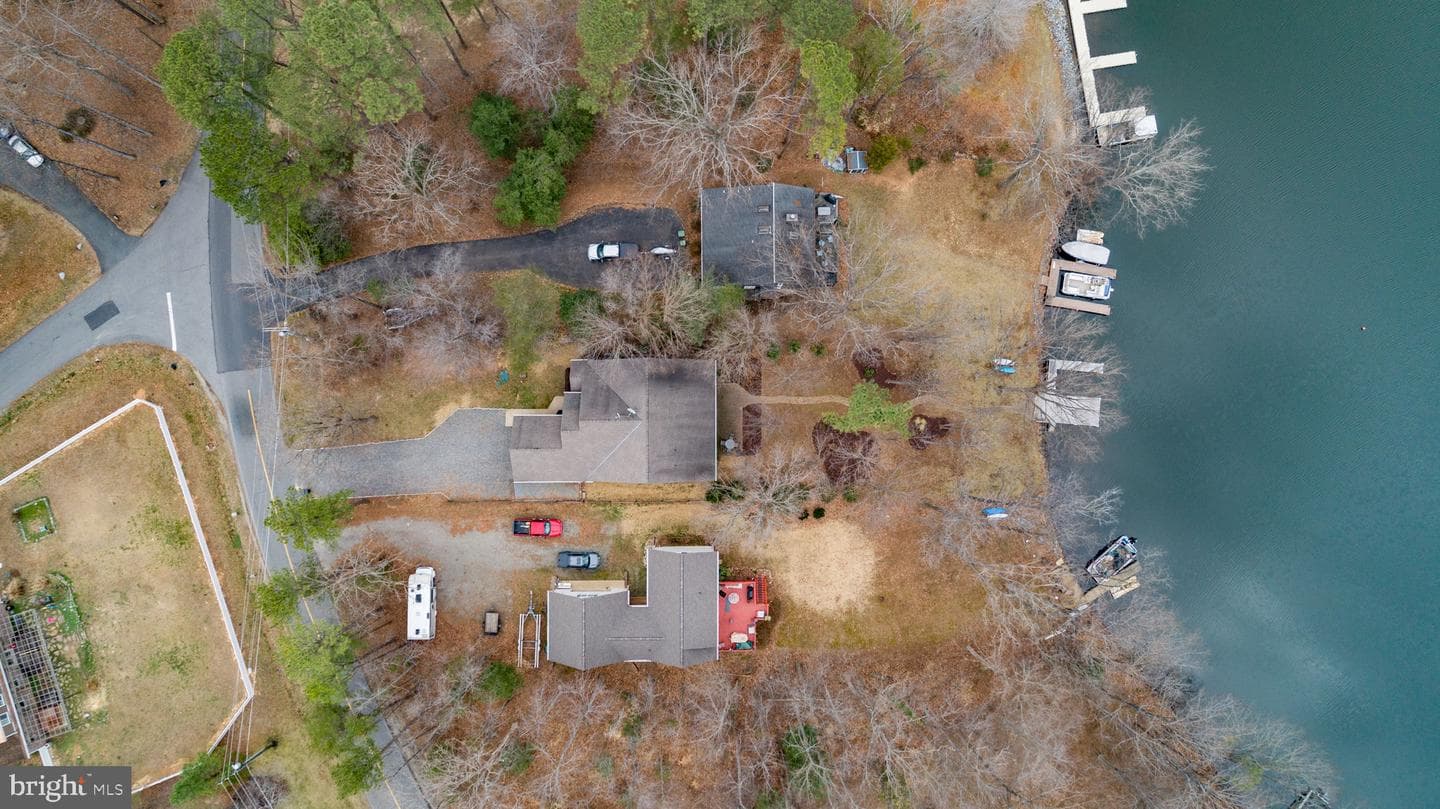 328 Lake Caroline Drive photo 74