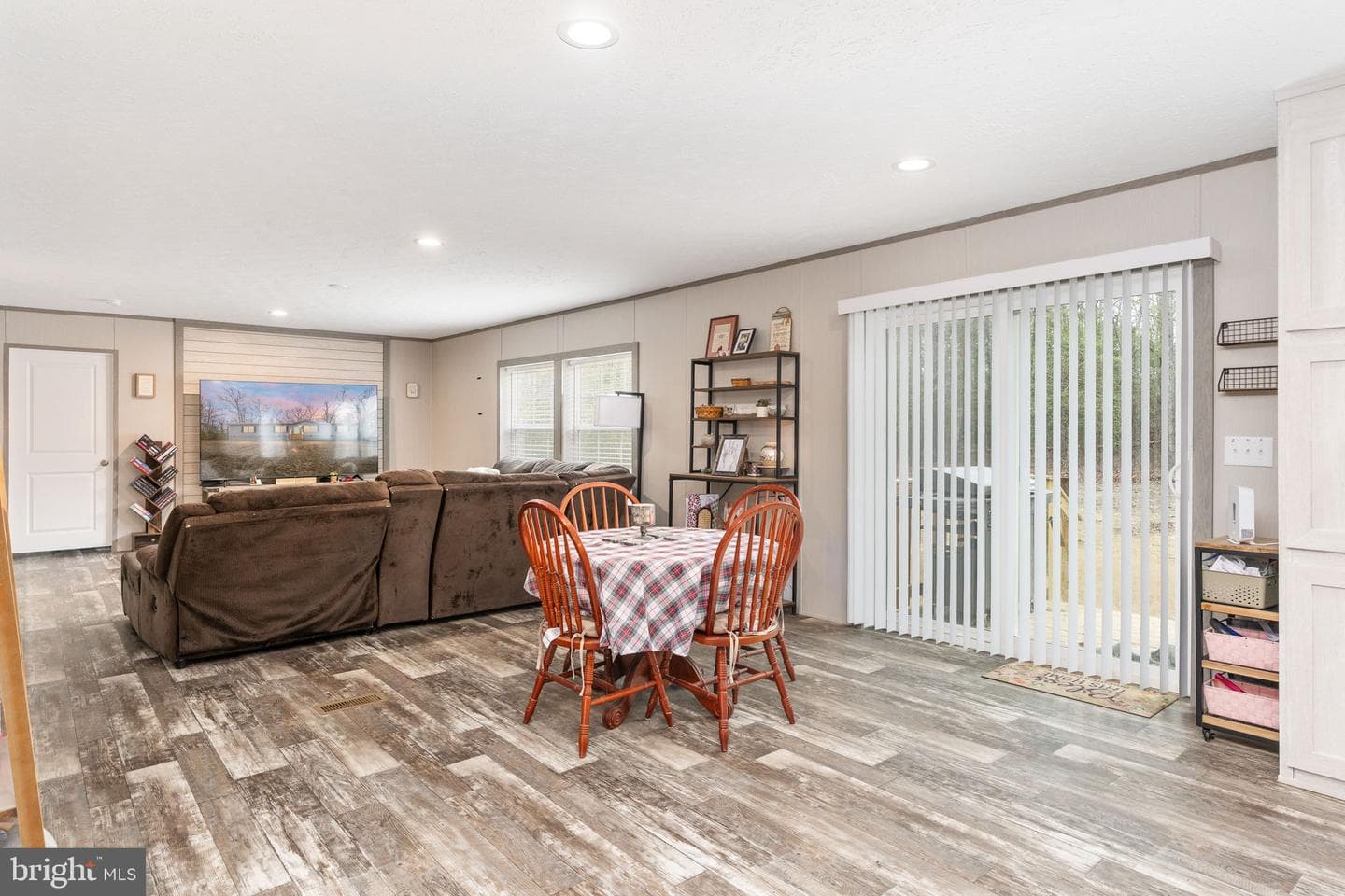 29373 Westward Ln photo 15