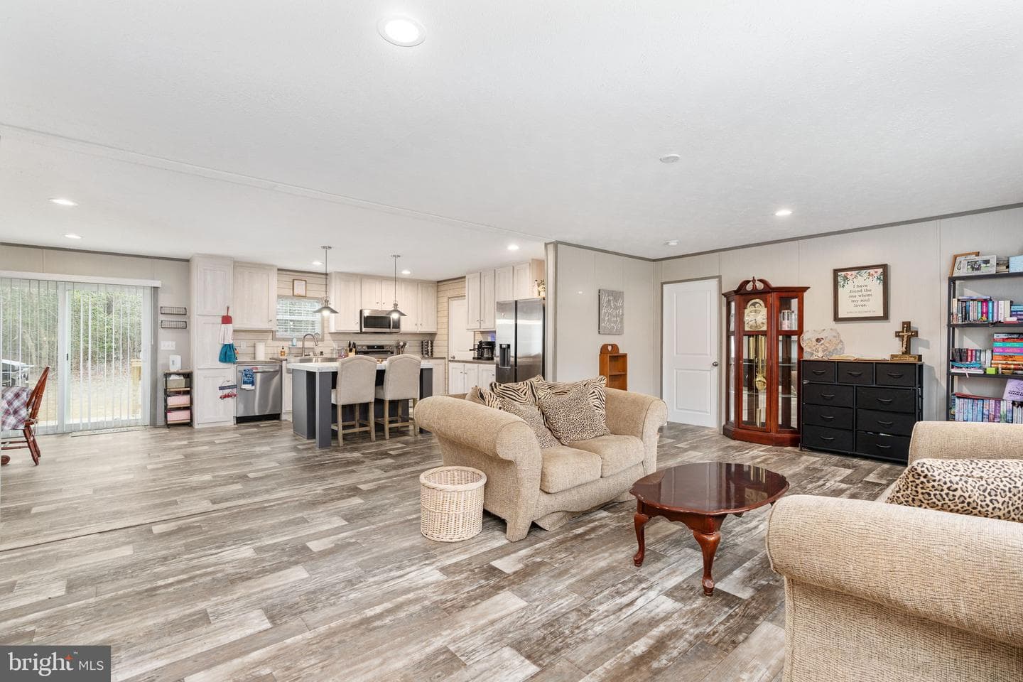 29373 Westward Ln photo 2