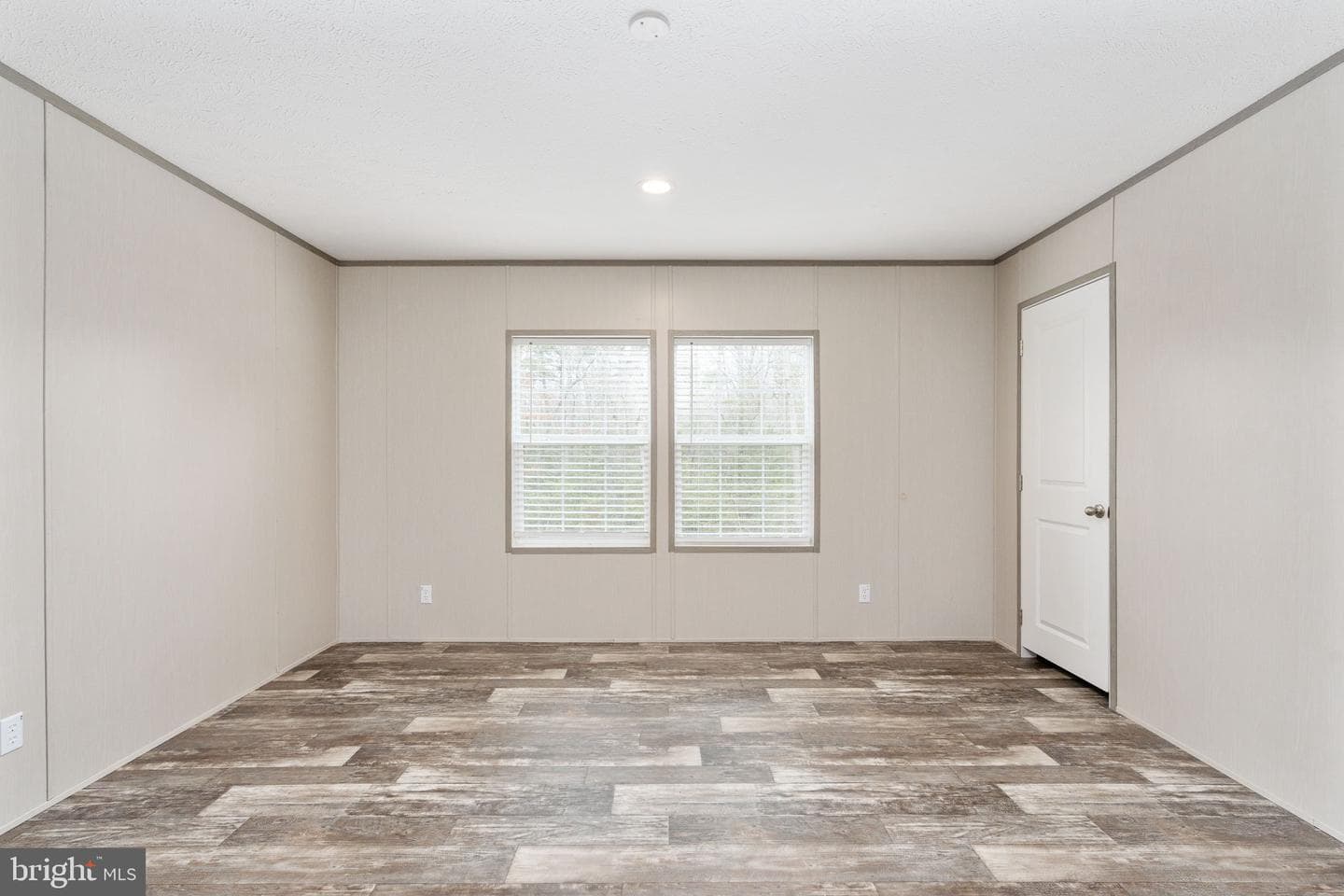 29373 Westward Ln photo 34
