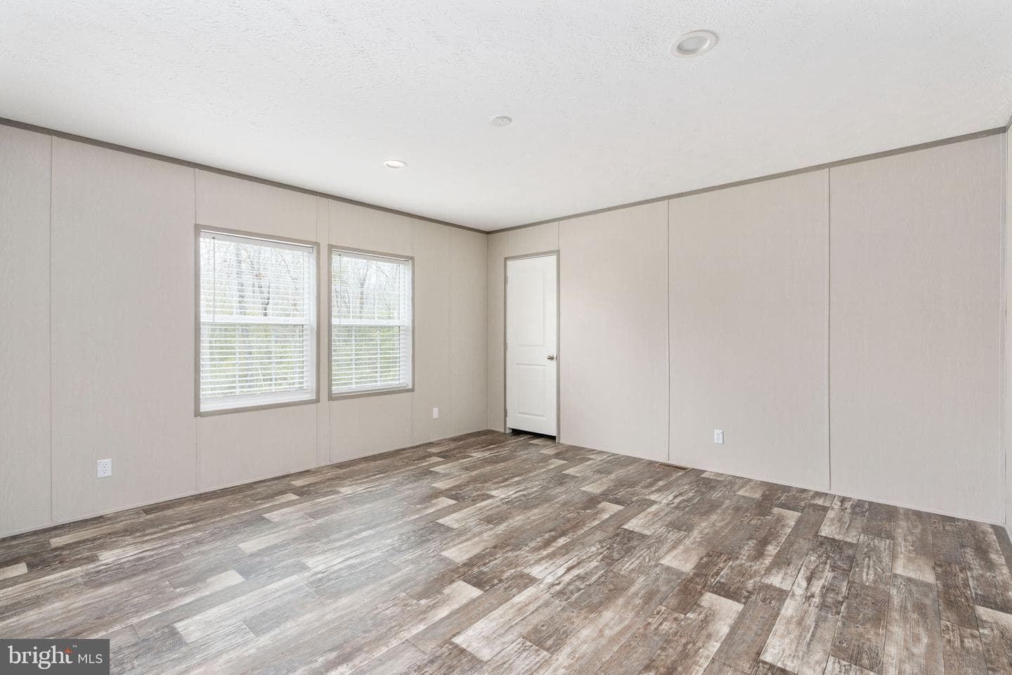 29373 Westward Ln photo 36