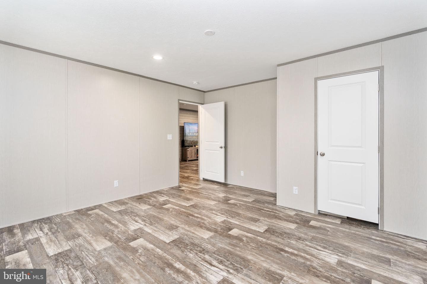 29373 Westward Ln photo 38