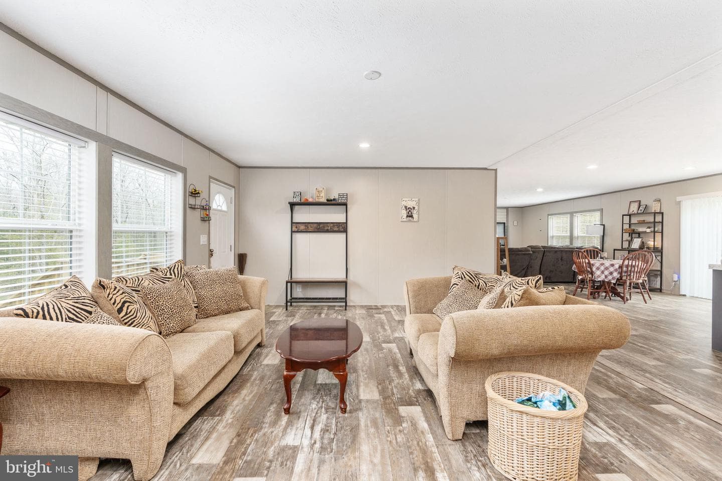 29373 Westward Ln photo 7