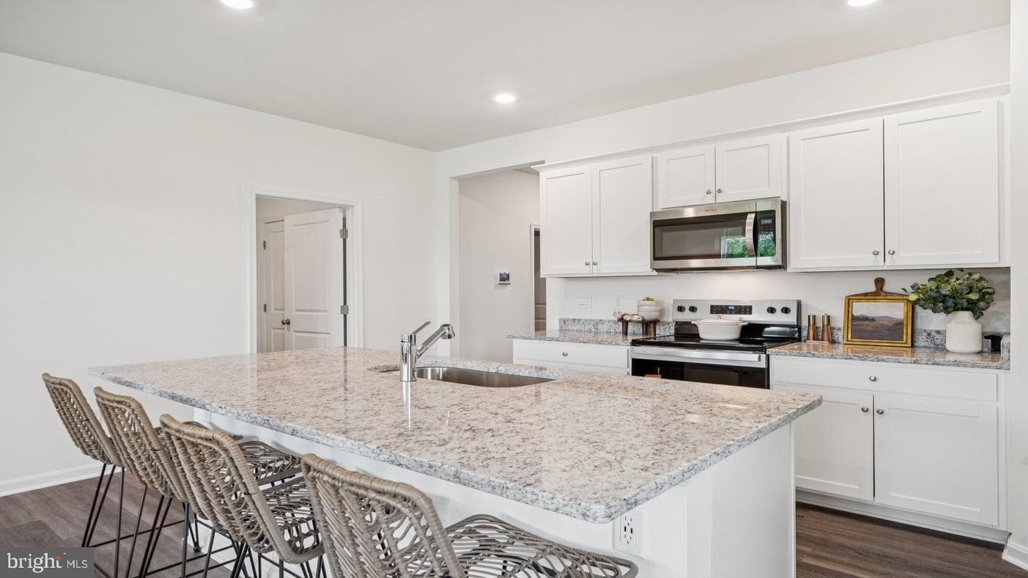 6316 Sterling Way photo 15