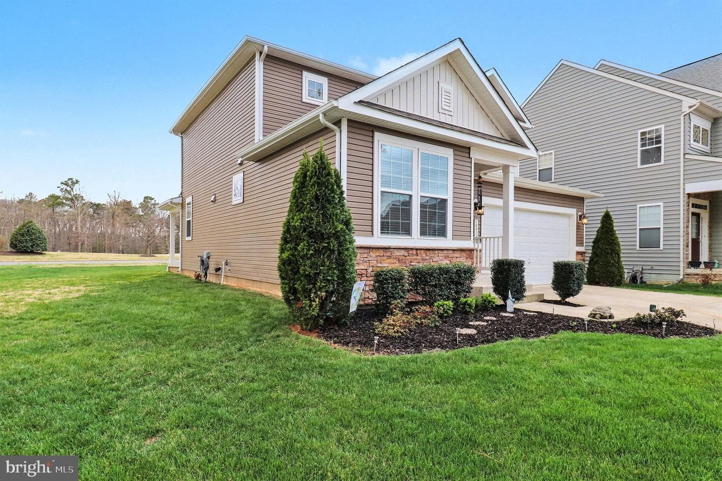 18474 Patriot Lane photo 3